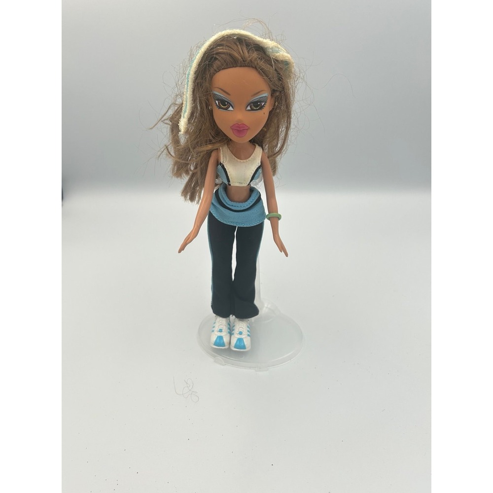 Bratz Play Sportz Fitness Yasmin Doll